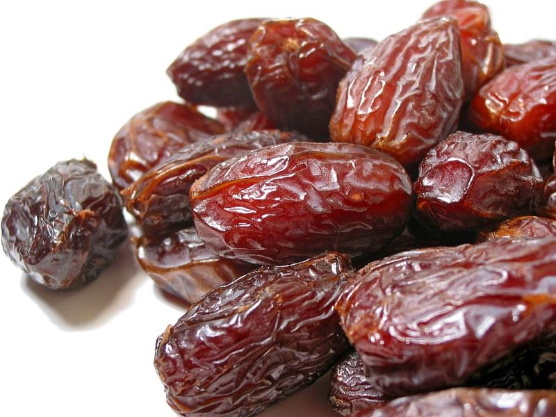 Phoenix Dactylifera Fruit - Dates | Phoenix | Arecaceae